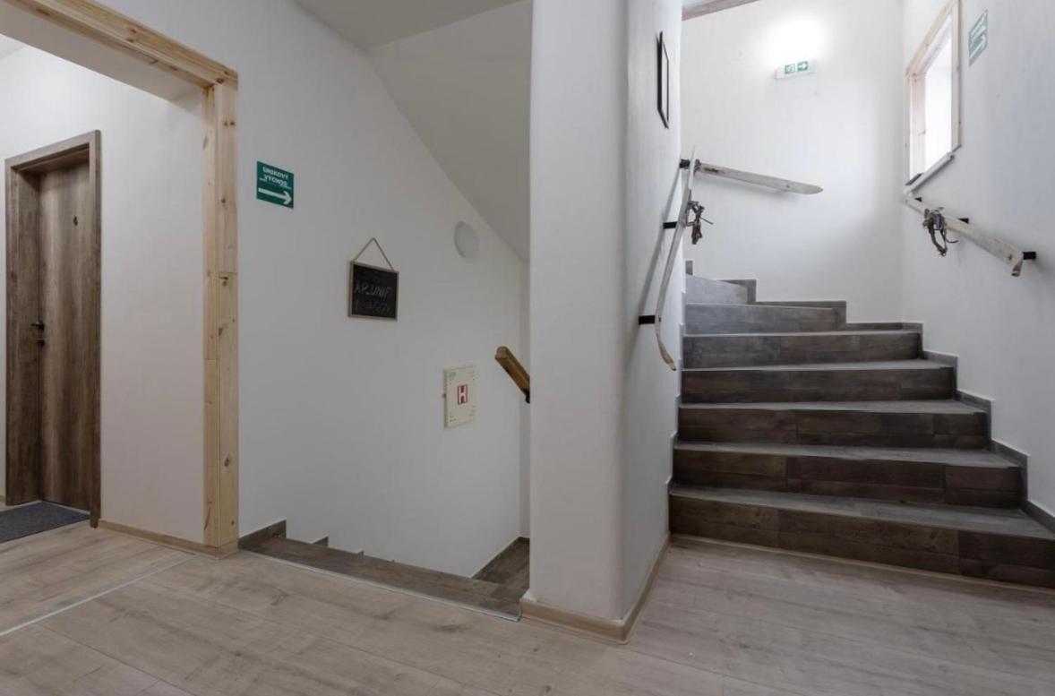Number 5 Vlevo Dole Apartment Rokytnice nad Jizerou Bagian luar foto